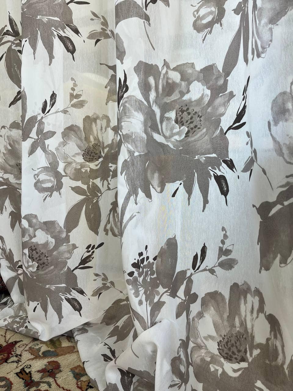 Tenda misura 180x295cm con fiocchi Fiori Tortora