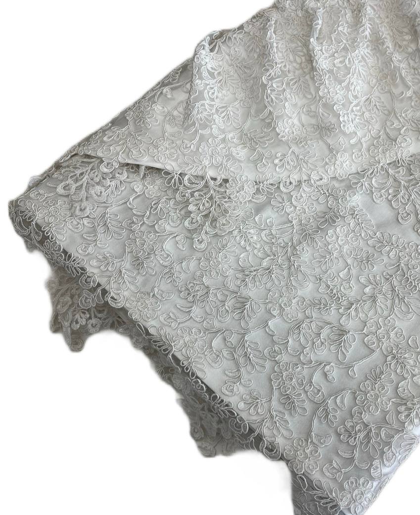 Coordinato coperta + completo lenzuola matrimoniale + tris centrini Desy ghiaccio