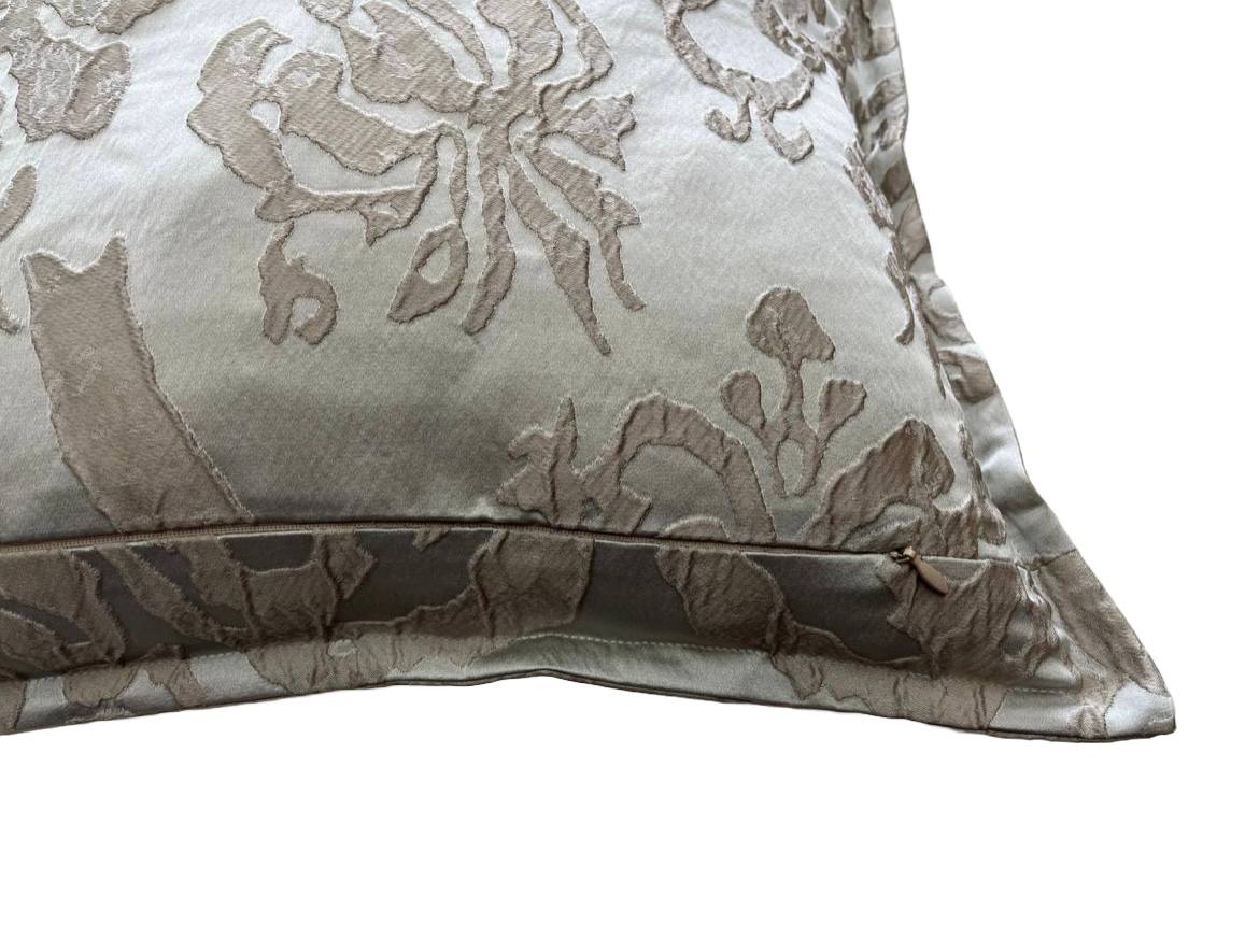 Trapuntino Matrimoniale + coppia cuscini arredo Palais Dorus Damasco beige grigio