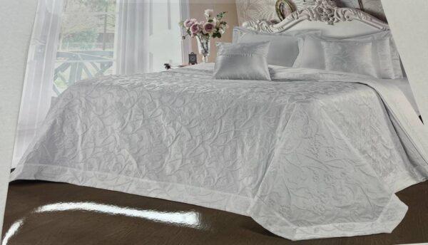 Coordinato letto copriletto+ completo lenzuola+cuscino arredo+ centrini+ servizio x12 Iris ghiaccio