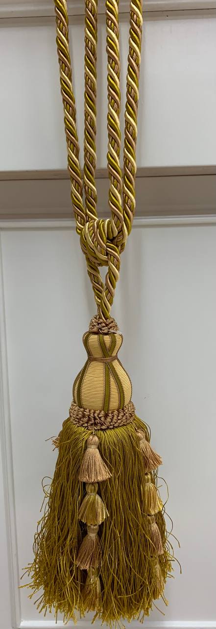 Embrasse oro grande