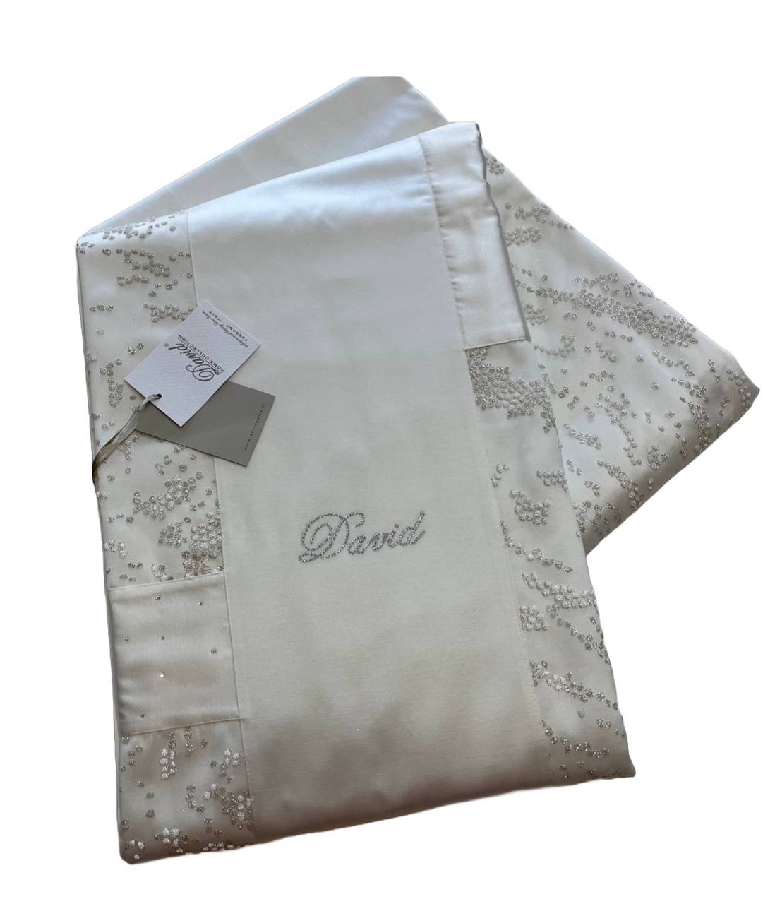 Coordinato letto Copriletto + completo lenzuola + coppia cuscini arredo + tris centrini Essenza