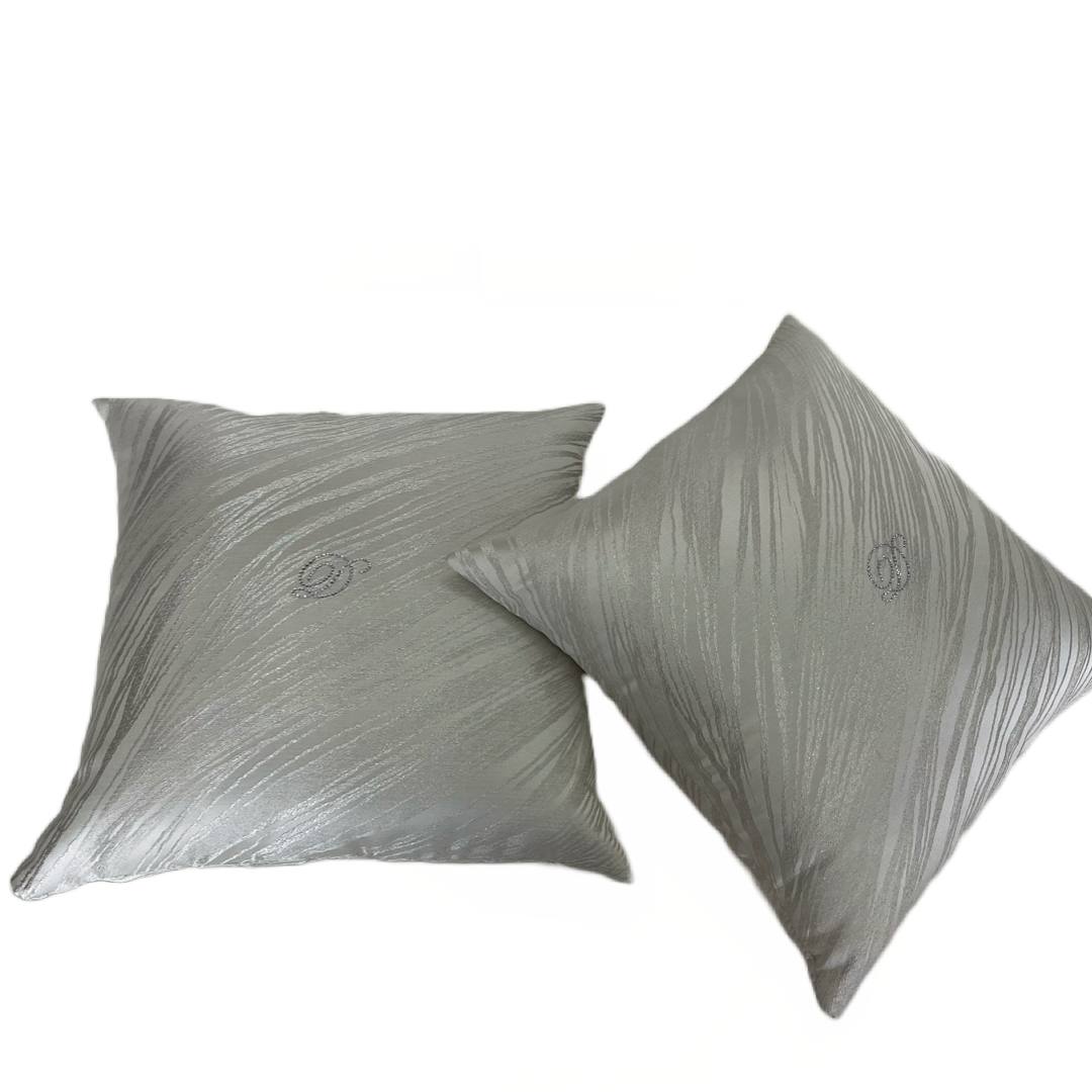 Coperta + coppia cuscini arredo Horizon Latte Lurex